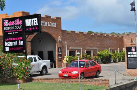 Castle Motor Lodge - Bowen | Accommodation Deals from Travelmate